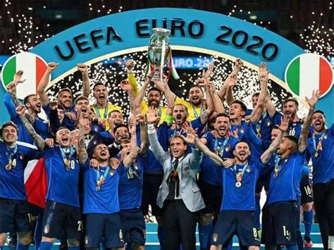 Cúp bóng đá Euro 2020 - Bước ngoặt lịch sử của bóng đá Italia và sự trỗi dậy của Azzurri sau thời kỳ đen tối